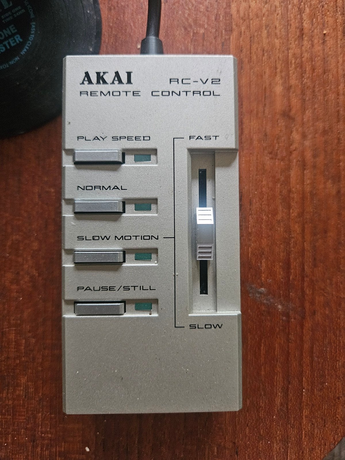 Akai RC-V2 bedrade afstandsbediening, Gebruikt, Onbekend, Ophalen of Verzenden, Onbekend