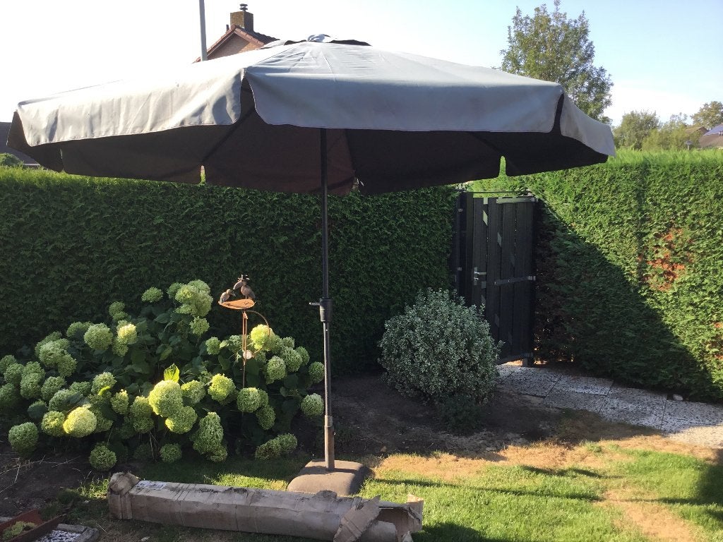 Tuin parasol, Ophalen, 2 tot 3 meter, Zo goed als nieuw, Parasolvoet