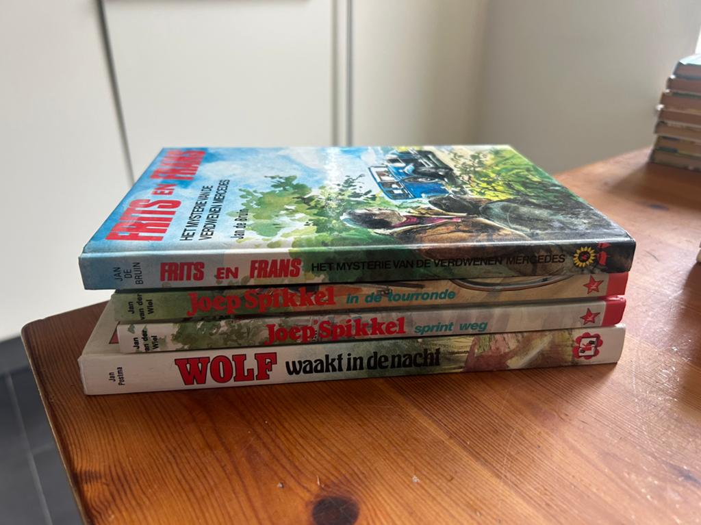 Set van 4 Nederlandse kinderboeken, Boeken, Ophalen, Gelezen, Fictie algemeen