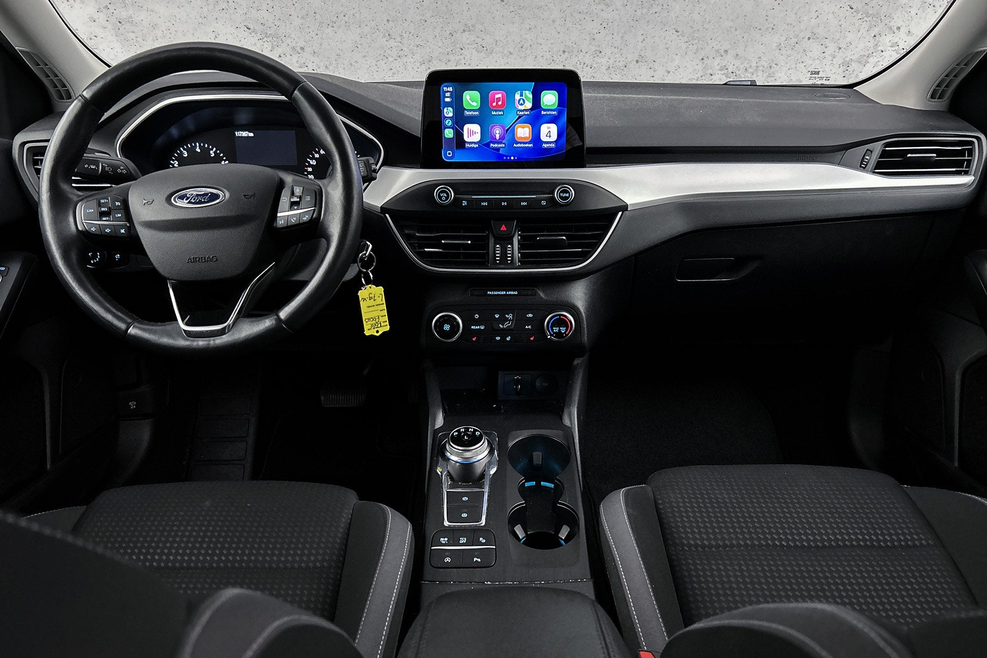 Ford FOCUS Wagon 1.0 EcoBoost Titanium | Trekhaak | Stoelver, Auto's, Stof, Gebruikt, Zwart, 19 km/l