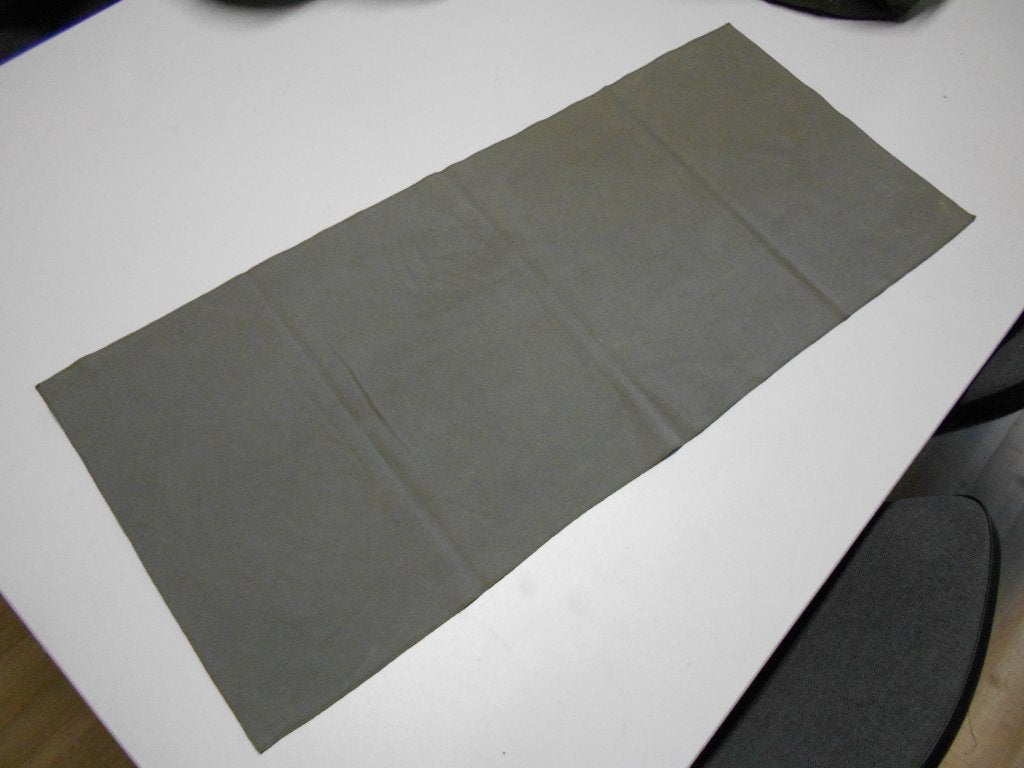 Kampeerhanddoek sneldrogend stug model Nederlands leger, Ophalen of Verzenden, Zo goed als nieuw