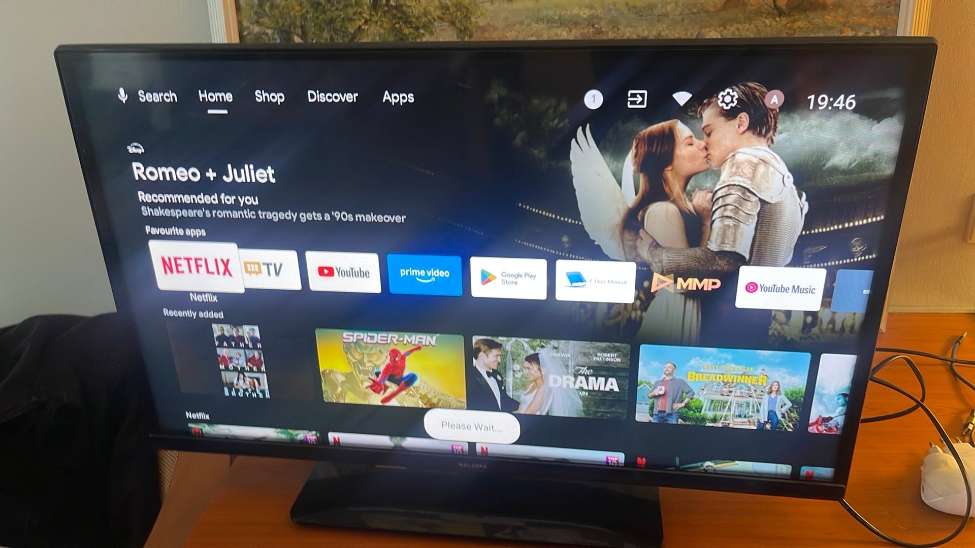 Salora Smart tv 2022 met een afstandsbediening, Ophalen of Verzenden, Zo goed als nieuw, 50 Hz, Overige merken