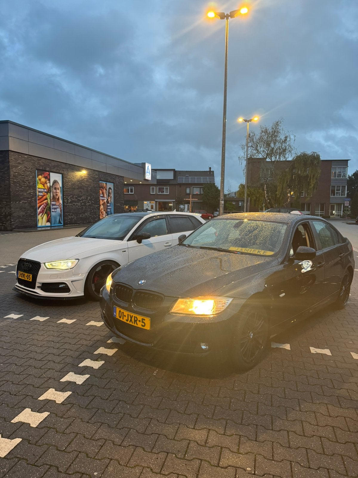 BMW 3-Serie 1.6 I 316 90KW 2009 Zwart, Auto's, 1599 cc, 4 cilinders, Origineel Nederlands, Handgeschakeld