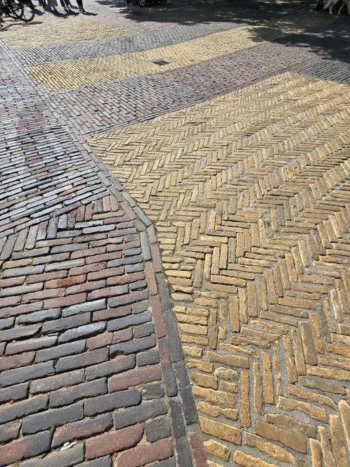 Gebakken klinkers, geeltjes, rijnformaat, Tuin en Terras, Ophalen of Verzenden, Zo goed als nieuw, Keramiek, Klinkers