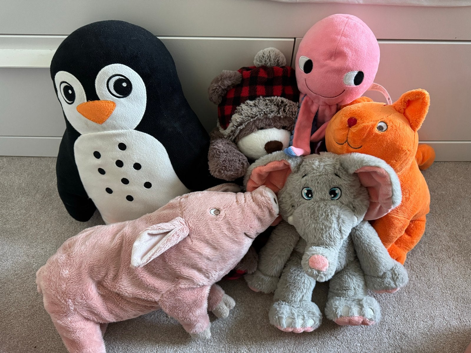 knuffels:pinguïn, olifant, kat dikkie dik, beer, octo, Pinguïn, Gebruikt, Zwart, Ophalen of Verzenden