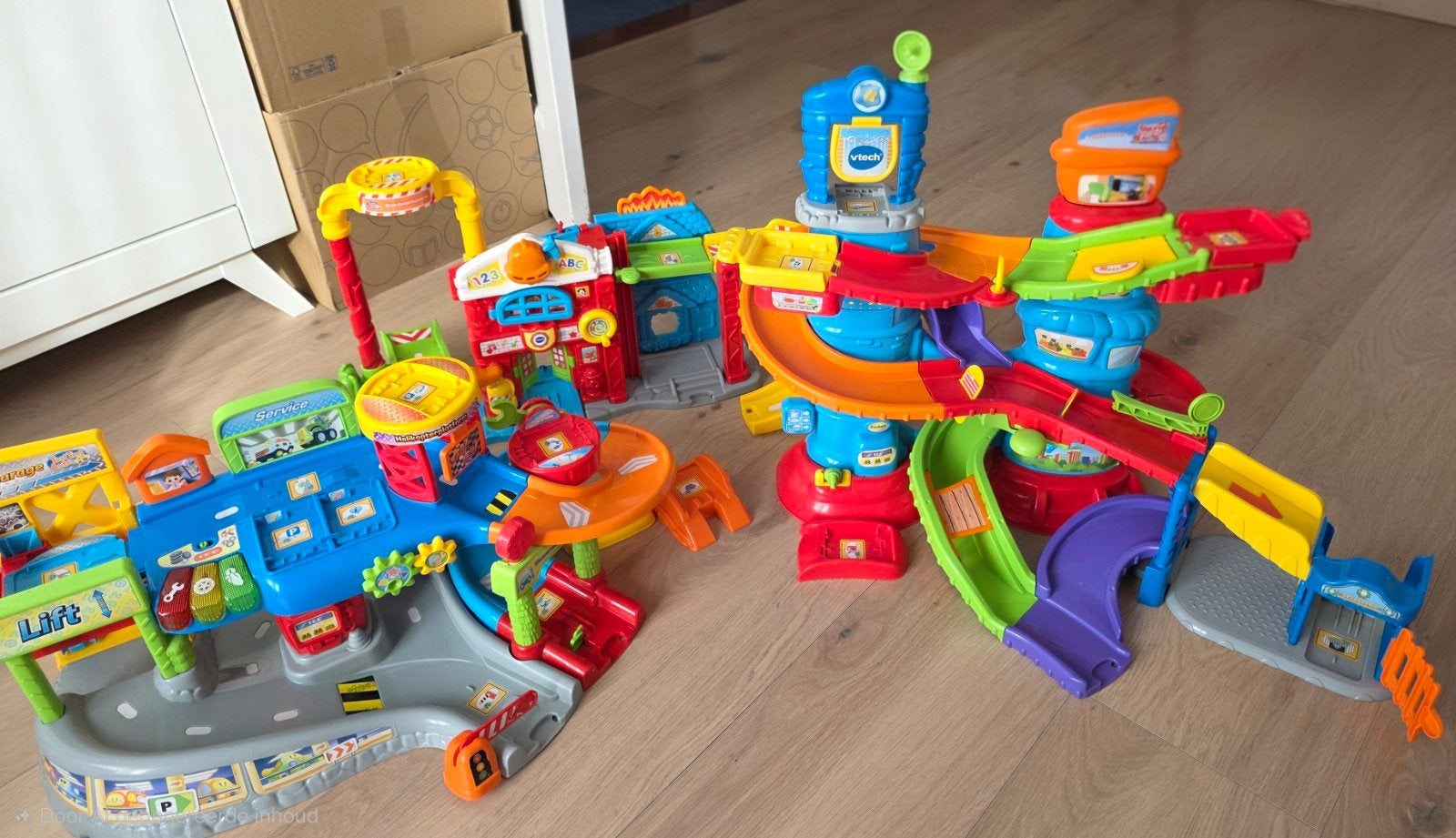 Vtech politietoren, brandweerkazerne en garage, Ophalen, Gebruikt