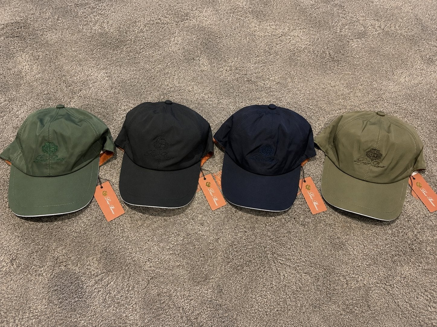 Loro Piana Pet - Diverse Kleuren, Kleding | Dames, Hoeden en Petten, Ophalen of Verzenden, Nieuw, One size fits all, Pet
