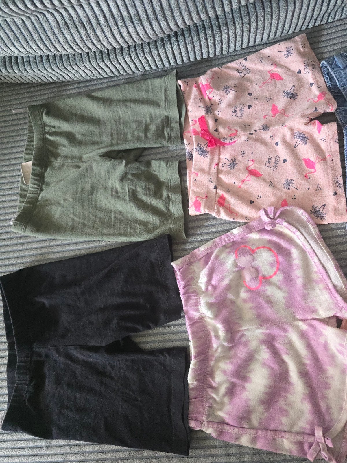 Gratis diverse kleding voor meisjes (broeken, shorts, shirts, Ophalen, Gebruikt, Diverse, Meisje