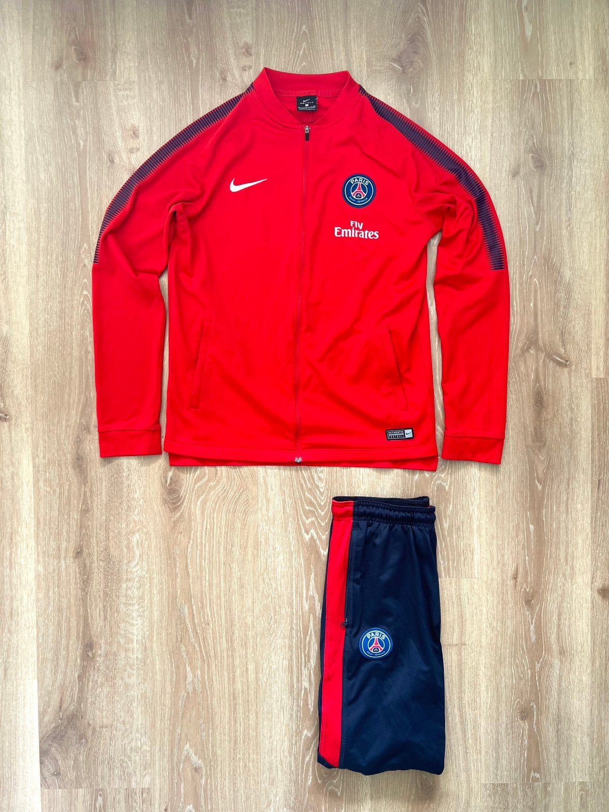 PSG rood trainingspak Nike 17/18 Maat 158-170/XS, Ophalen of Verzenden, Nike, Nike, Voetbal