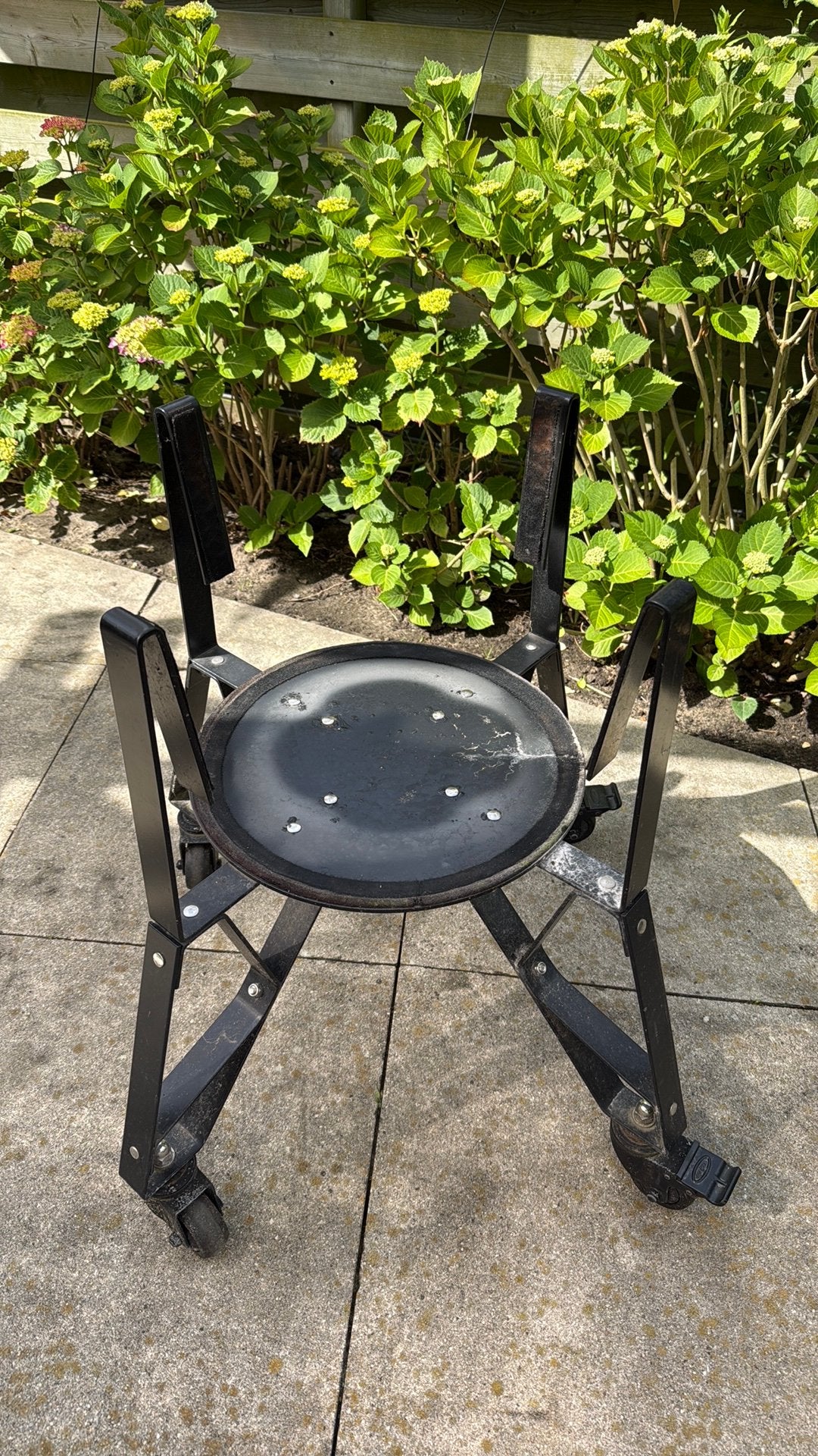 Onderstel voor de Kamado Bastard XL, BBQ., Ophalen of Verzenden, Zo goed als nieuw