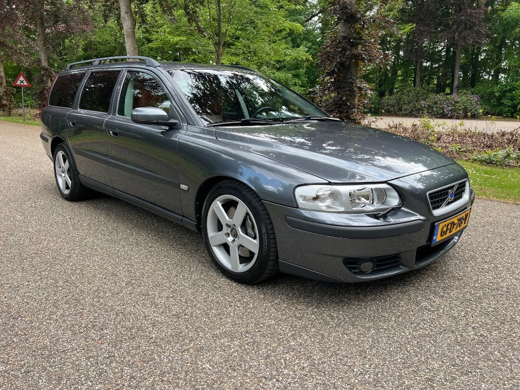 Volvo V70R 2.5T AWD 300PK Dealer Clima Leder PDC UNIEK, Automaat, 1800 kg, 2521 cc, Vierwielaandrijving
