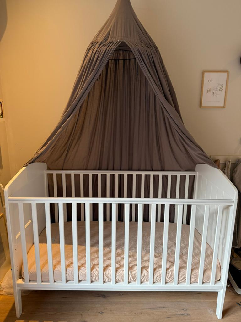 Ledikantje Woodies goede staat, Kinderen en Baby's, Ophalen of Verzenden, Zo goed als nieuw, Ledikant