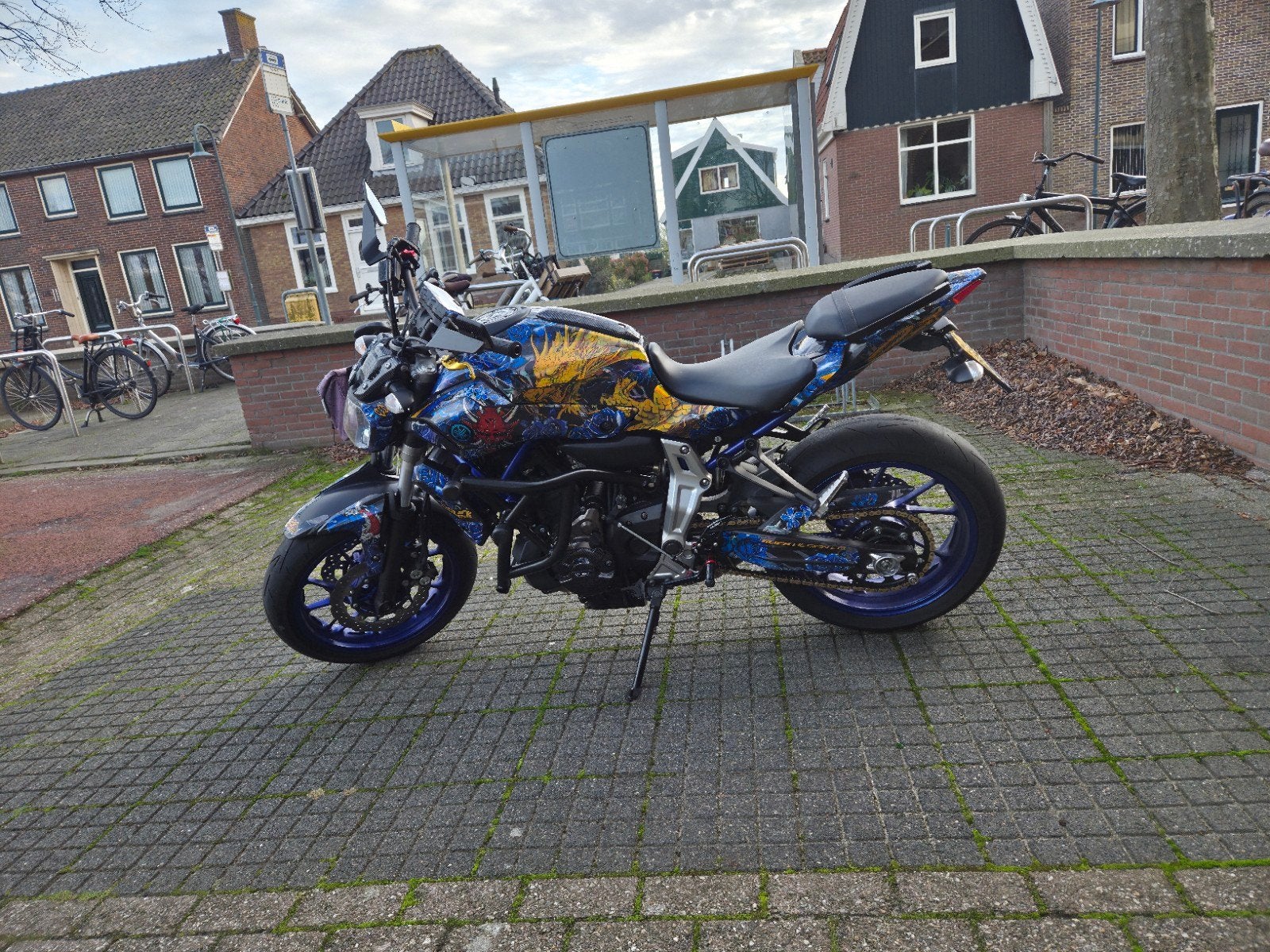 Yamaha MT-07 2015 met stickerset (A2 kenteken, Vol vermogen), Particulier, Gebruikt, Naked bike
