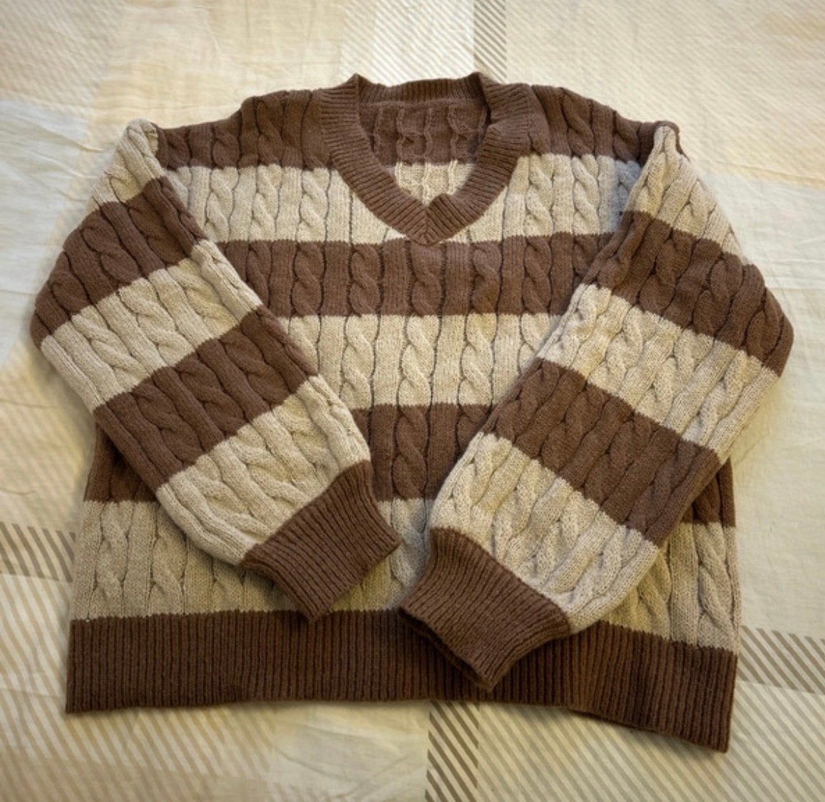 Dames V-hals trui maat S polyester bruin beige gestreept, Ophalen of Verzenden, Zo goed als nieuw, Maat 36 (S), Bruin