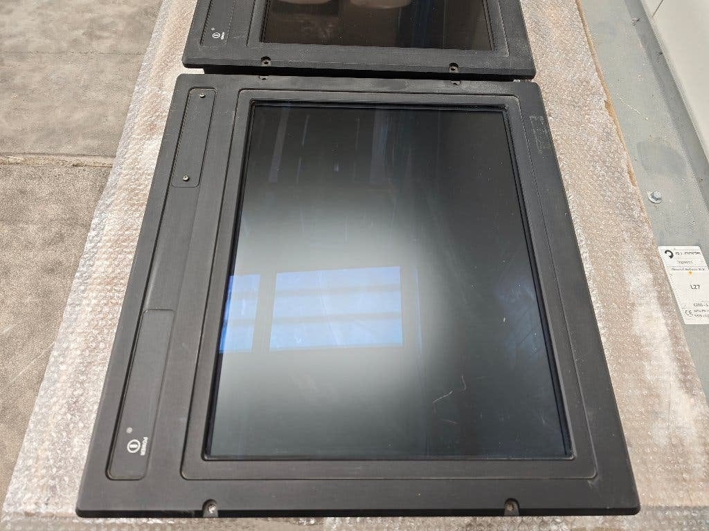2x Hatteland 23.1" Monitor Defect/Onderdelen, Watersport en Boten, Gebruikt, Overige typen, Onbekend, Ophalen of Verzenden