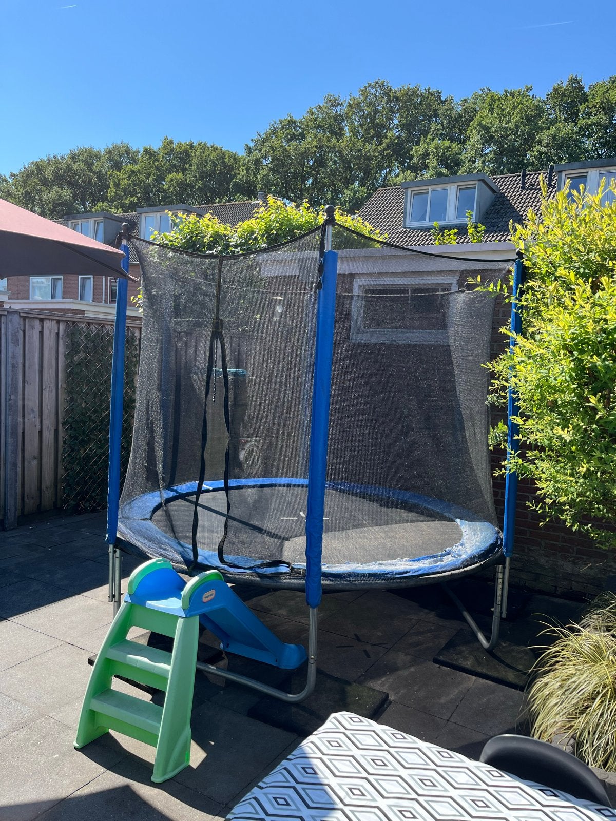 Trampoline met veiligheidsnet 244cm, Ophalen, Gebruikt