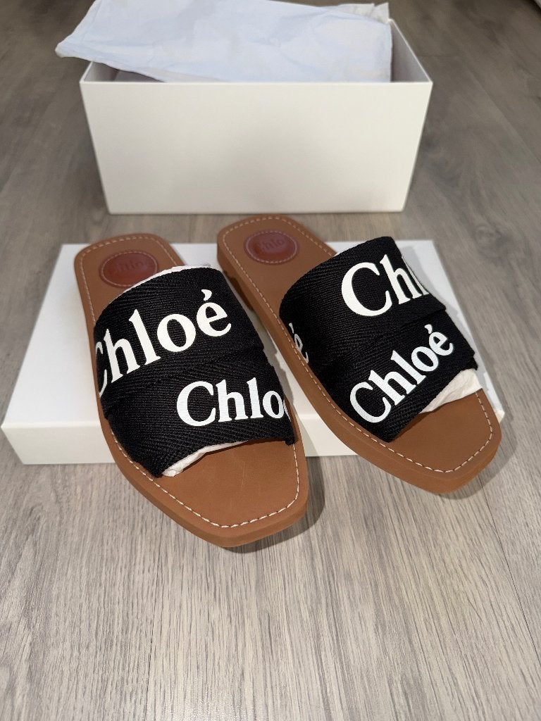 Chloé Slippers Zwart Maat 37 - Zo goed als nieuw, Kleding | Dames, Schoenen, Slippers, Verzenden, Zwart, Zo goed als nieuw