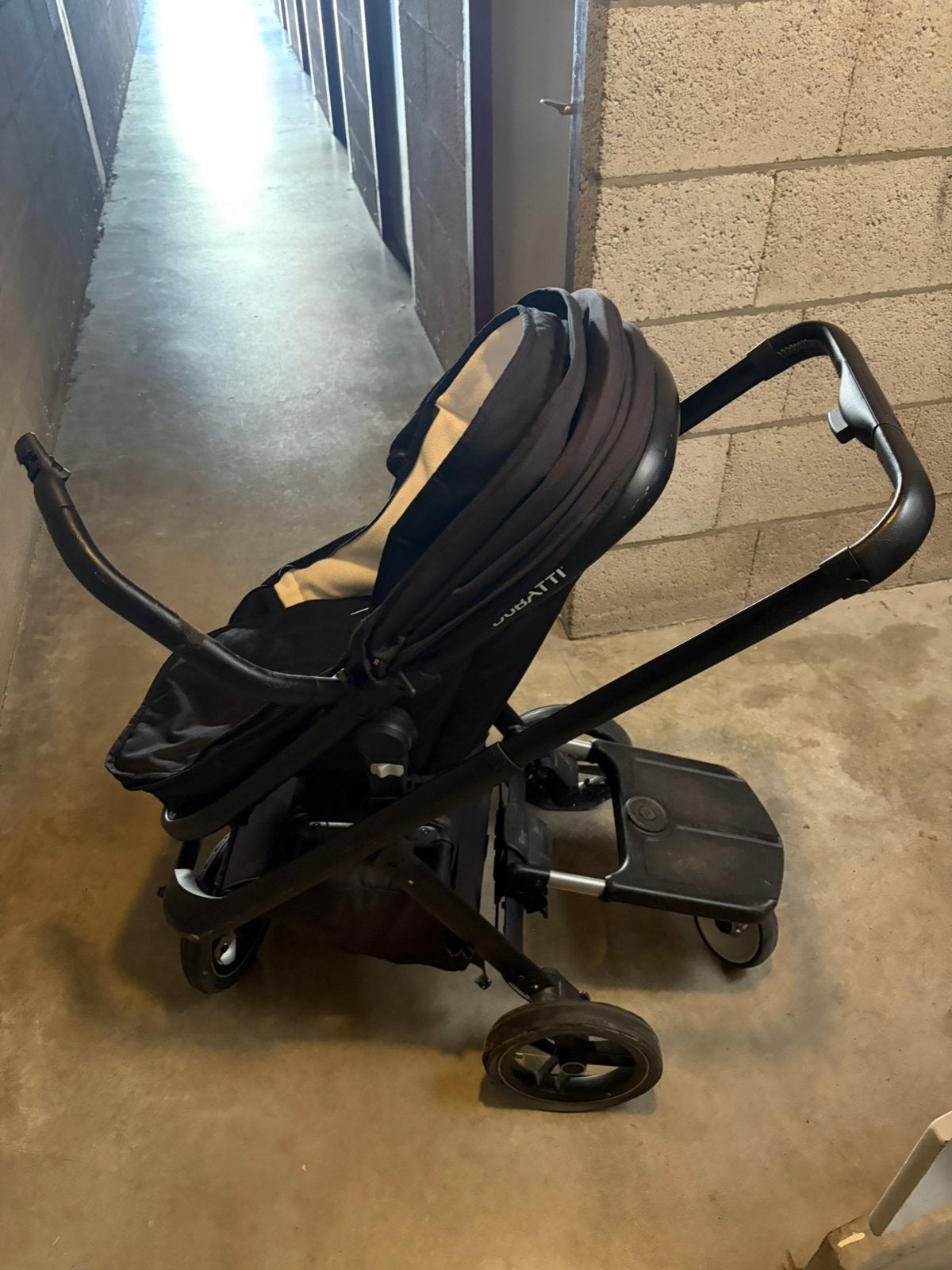Dubatti kinderwagen, Ophalen, Zo goed als nieuw, Regenhoes