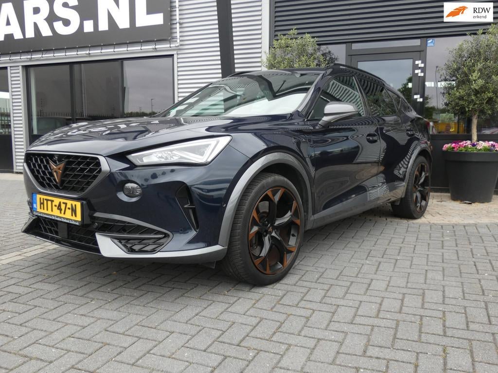 Cupra Formentor 1.4 e-Hybrid VZ Copper Edition Airco| 360cam, Adaptive Cruise Control, Gebruikt, 4 cilinders, Blauw