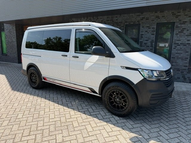 Foto 2 van Volkswagen Transporter T 6.1 2022/Nieuw Kwb 4 Personen