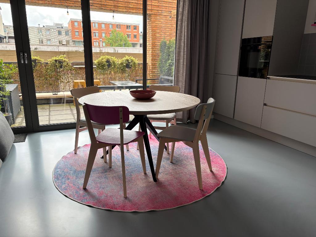 Ronde eettafel blank hout!, Ophalen, Rond, Zo goed als nieuw, Vijf personen of meer