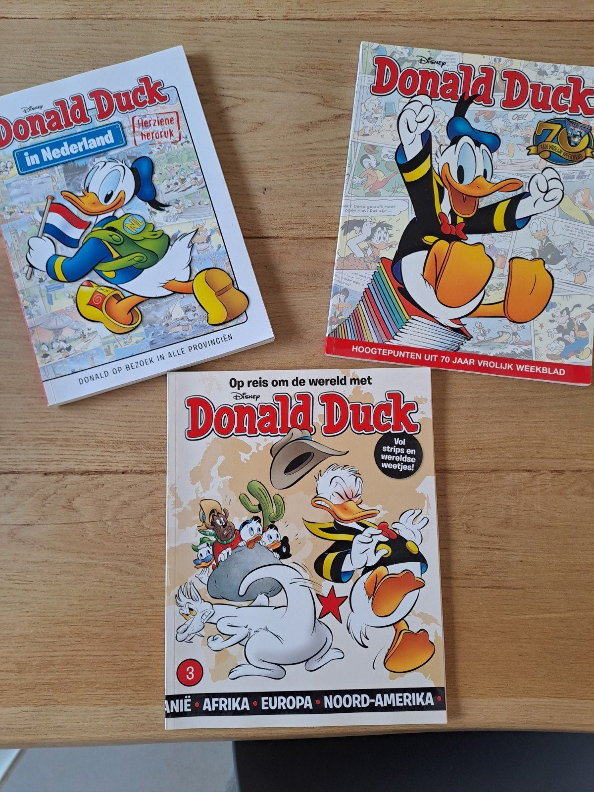 Donald Duck stripboeken - 3 stuks, Meerdere stripboeken, Ophalen of Verzenden, Zo goed als nieuw, Walt Disney