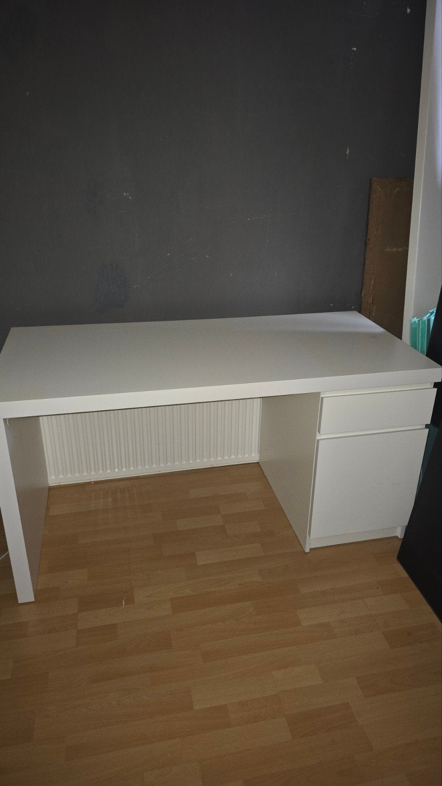 IKEA MALM Bureau - Wit (140x65x73 cm) met lades, Ophalen, Met lades, Gebruikt, IKEA