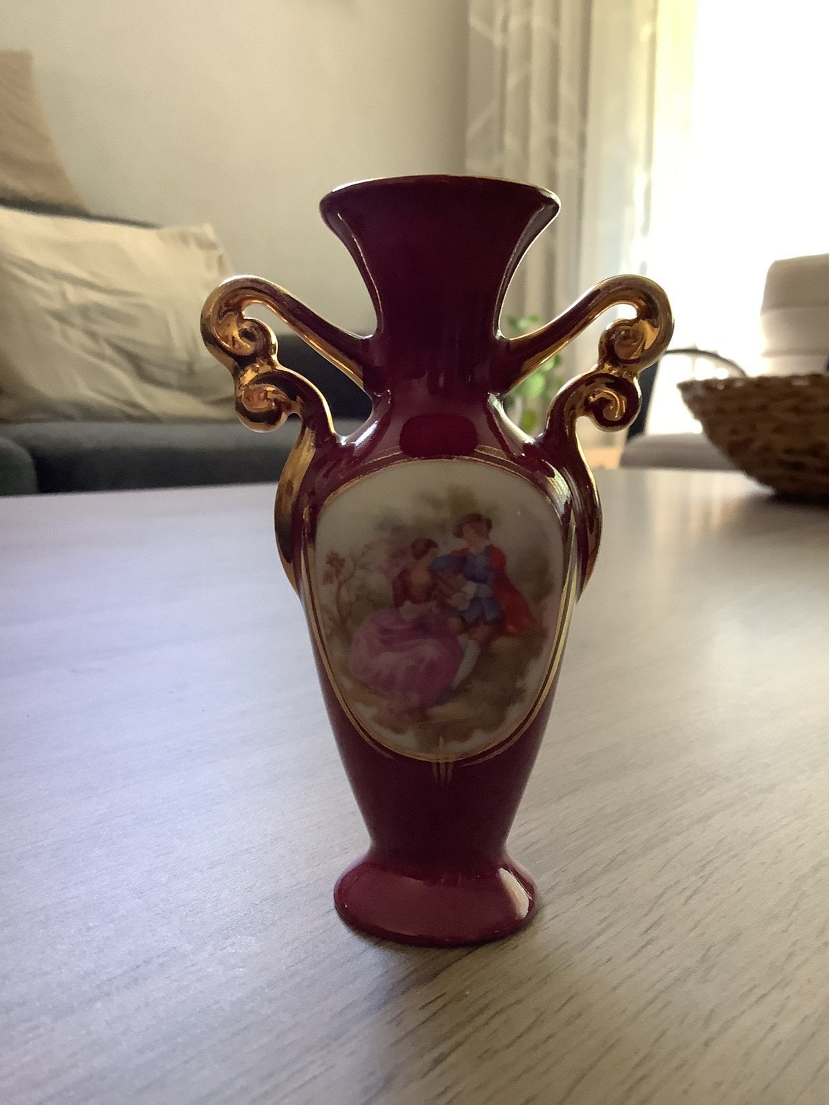 Vaasje van Limoges porselein, Ophalen of Verzenden