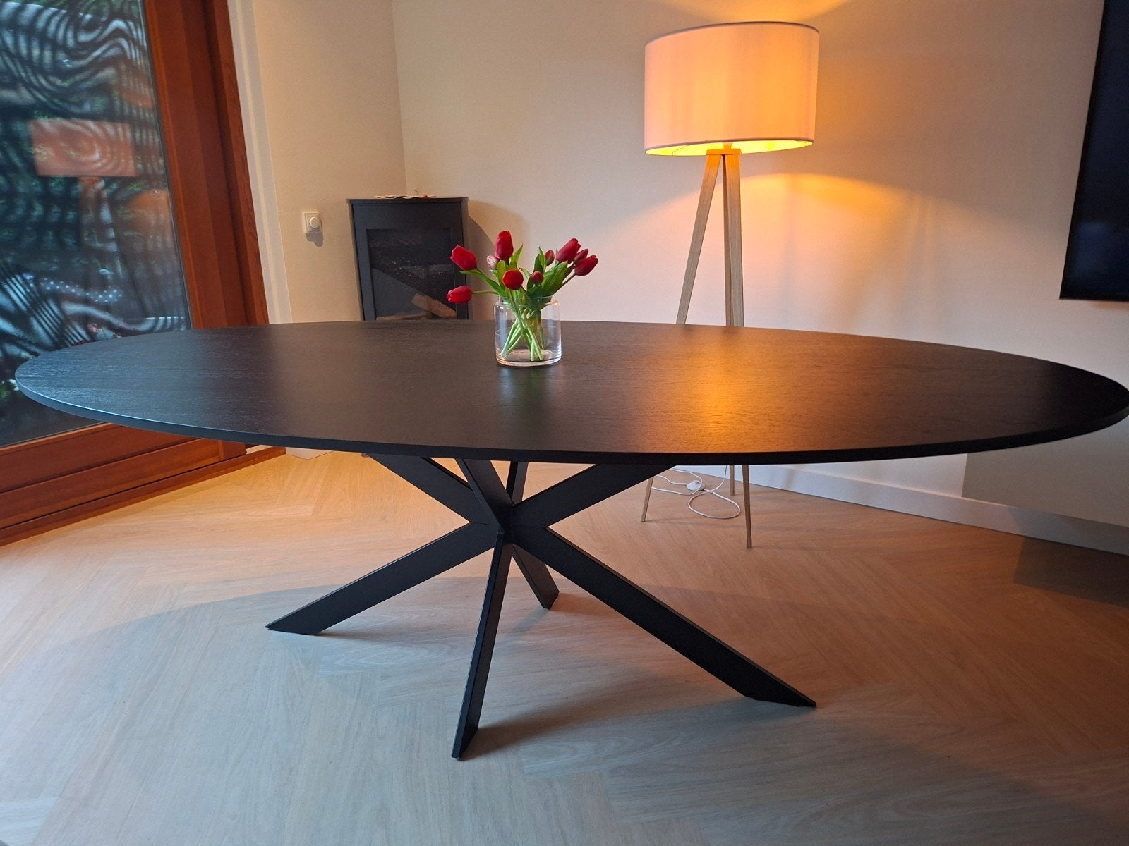 Moderne ovale eettafel - Zwart, Huis en Inrichting, Tafels | Eettafels, Ophalen, 100 tot 150 cm, Modern, Industrieel, 200 cm of meer