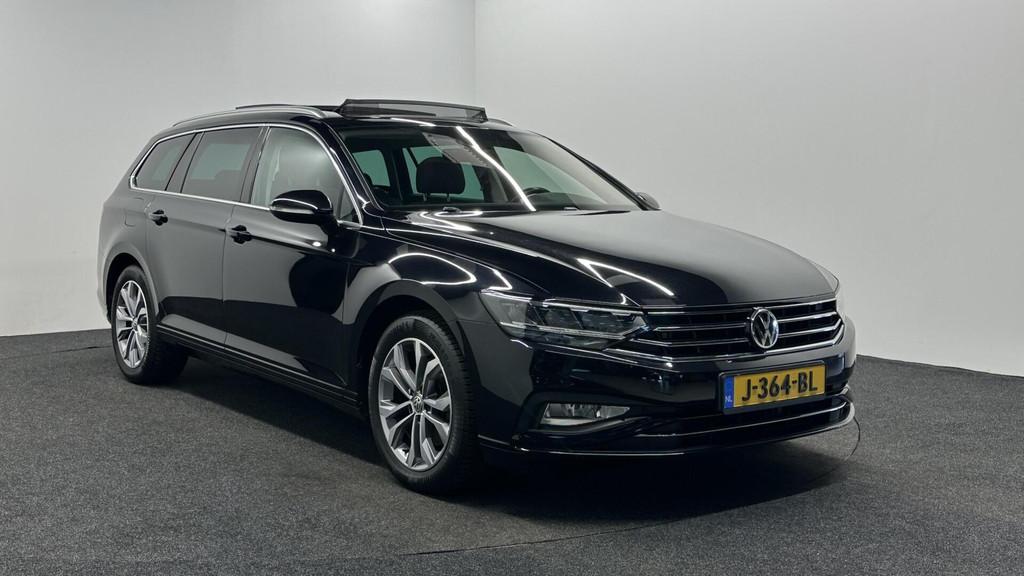 Volkswagen Passat Variant 1.5 TSI Comfort Business PANO TREK, Auto's, 4 cilinders, Zwart, Origineel Nederlands, 1600 kg
