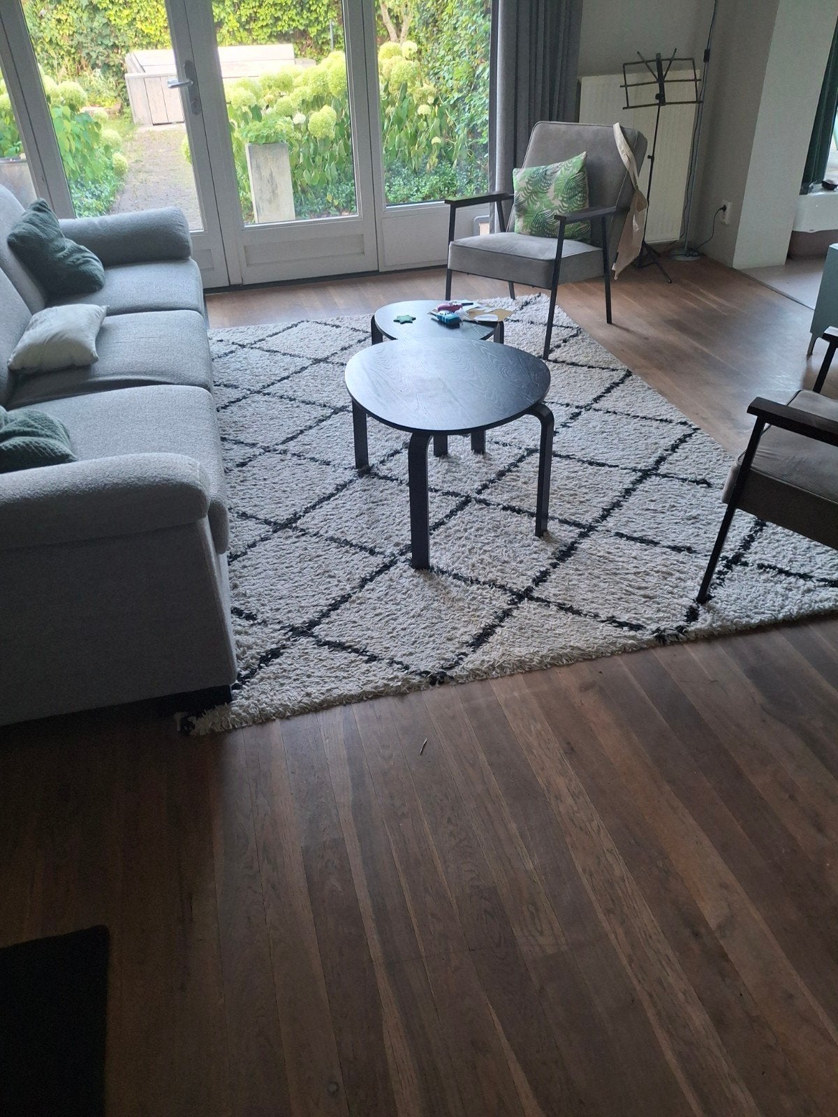 Vloerkleed 2x3 meter, gratis afhalen, Ophalen, Gebruikt, 5 tot 10 m², Zwart
