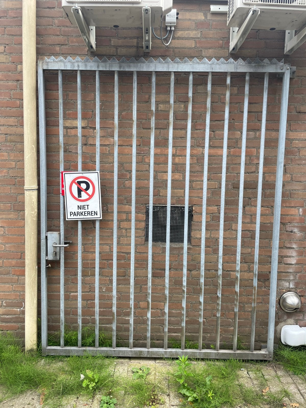 Stevig ijzeren hekwerk poort, Ophalen, Met poort, Gebruikt, Spijlenhekwerk