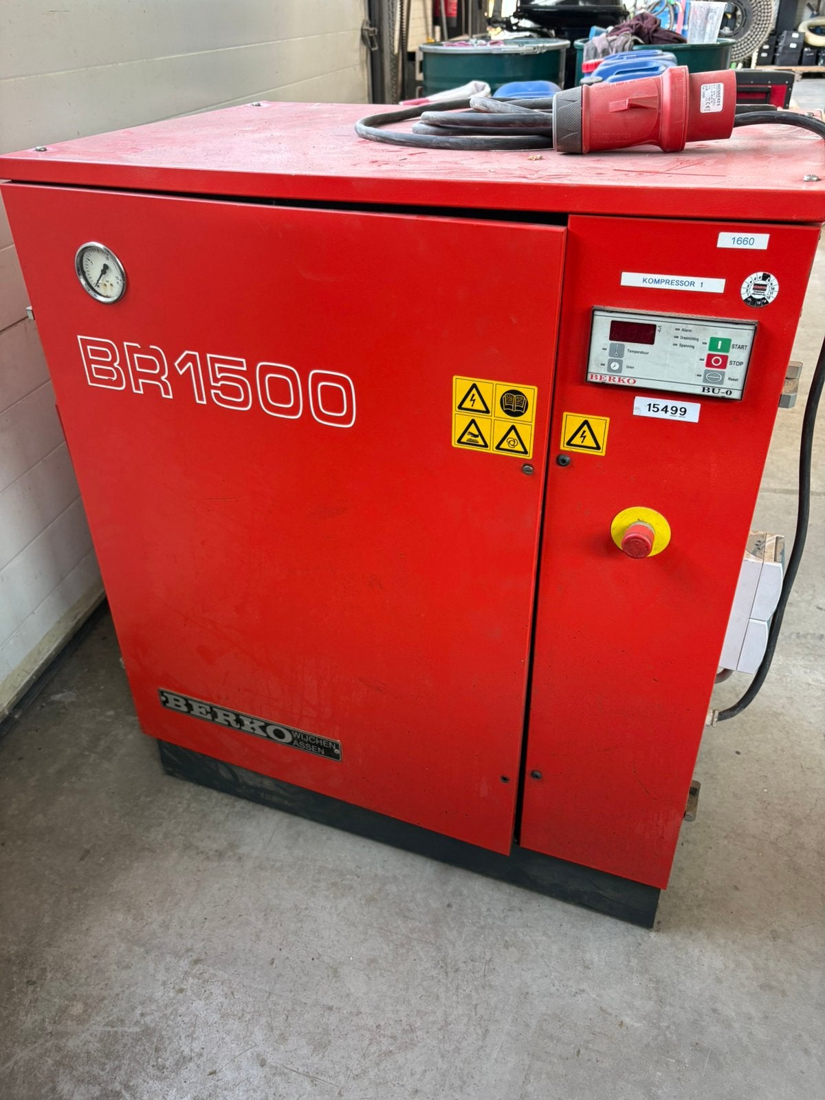 Berko BR1500 11KW schroefcompressor, 100 liter of meer, Ophalen, Zo goed als nieuw, Minder dan 200 liter/min