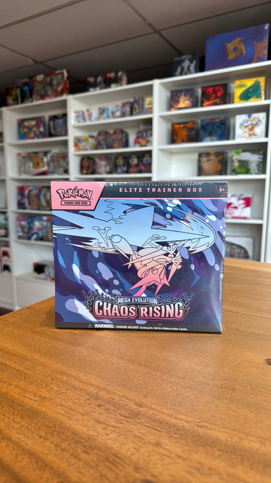Pokémon Chaos Rising Elite Trainer Box, Ophalen of Verzenden, Zo goed als nieuw