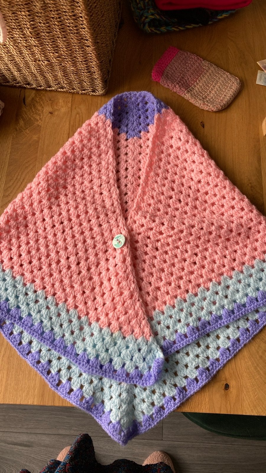 Handgemaakte gehaakte poncho - Roze, paars, blauw, Ophalen of Verzenden, Nieuw, Meisje