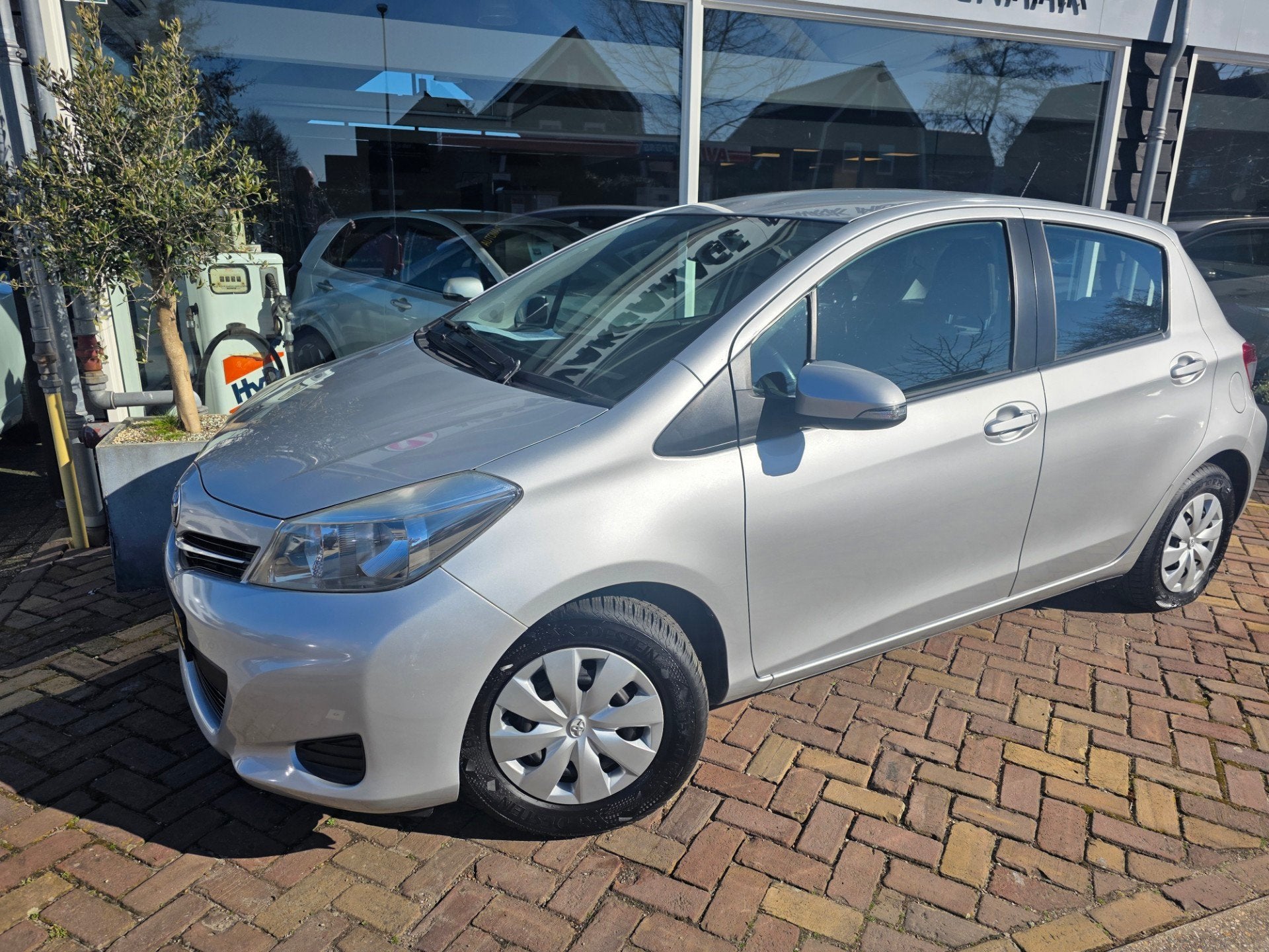 Toyota Yaris 1.0 VVT-i Aspiration,camera,navi,bluetooth, Euro 5, 750 kg, Origineel Nederlands, Handgeschakeld