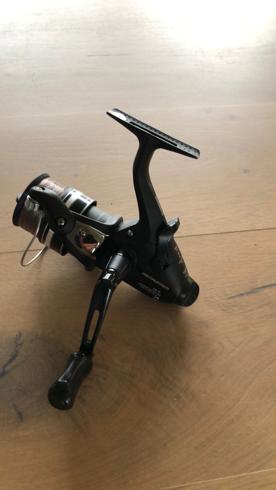 Shimano ST 2500 FB baitrunner nieuwstaat, Ophalen of Verzenden, Zo goed als nieuw, Molen