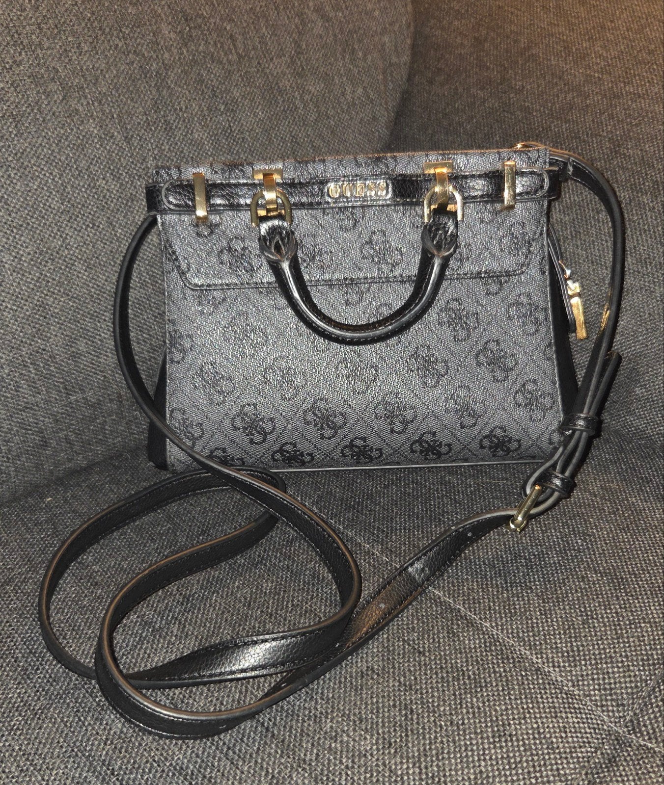 Guess Sestri mini tas, Ophalen of Verzenden, Gebruikt, Zwart, Schoudertasje