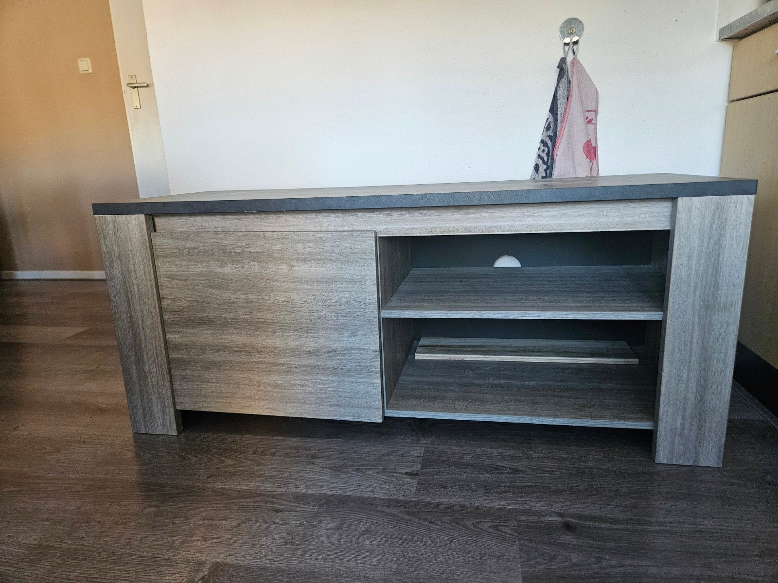 Compact TV-meubel met opbergruimte, Ophalen, Gebruikt, 100 tot 150 cm, Minder dan 100 cm