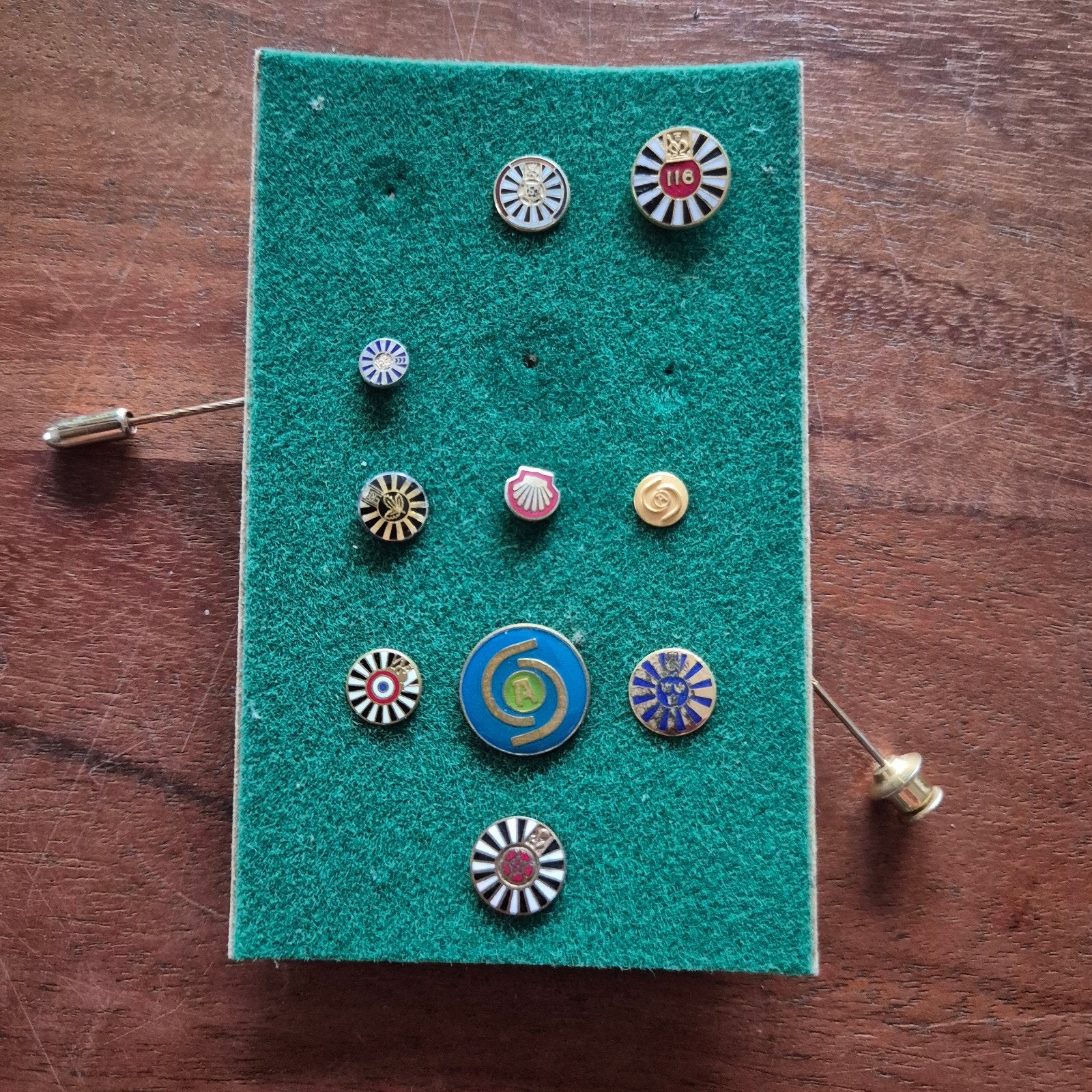 vintage speldjes pins emblemen, Verzamelen, Ophalen of Verzenden, Gebruikt