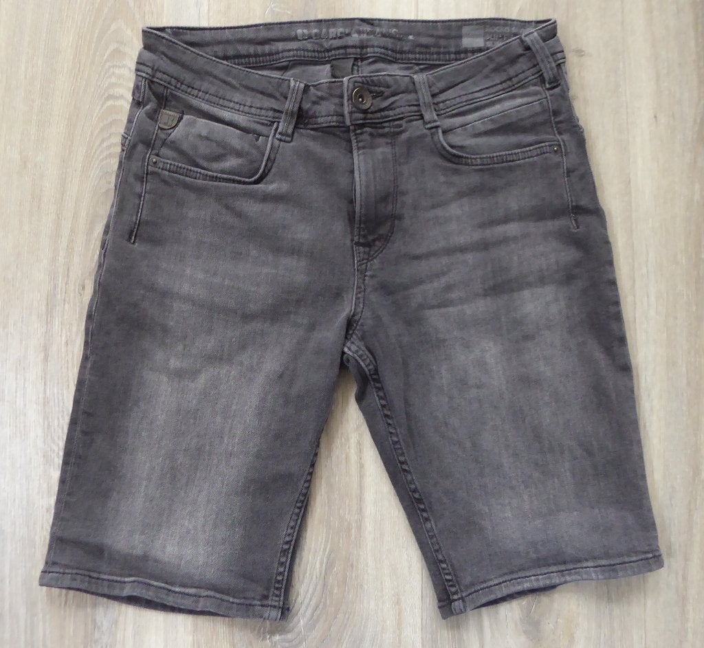Garcia korte broek W32 slim fit In zeer goede staat, Kleding | Heren, Spijkerbroeken en Jeans, Garcia Jeans, W32 (confectie 46) of kleiner