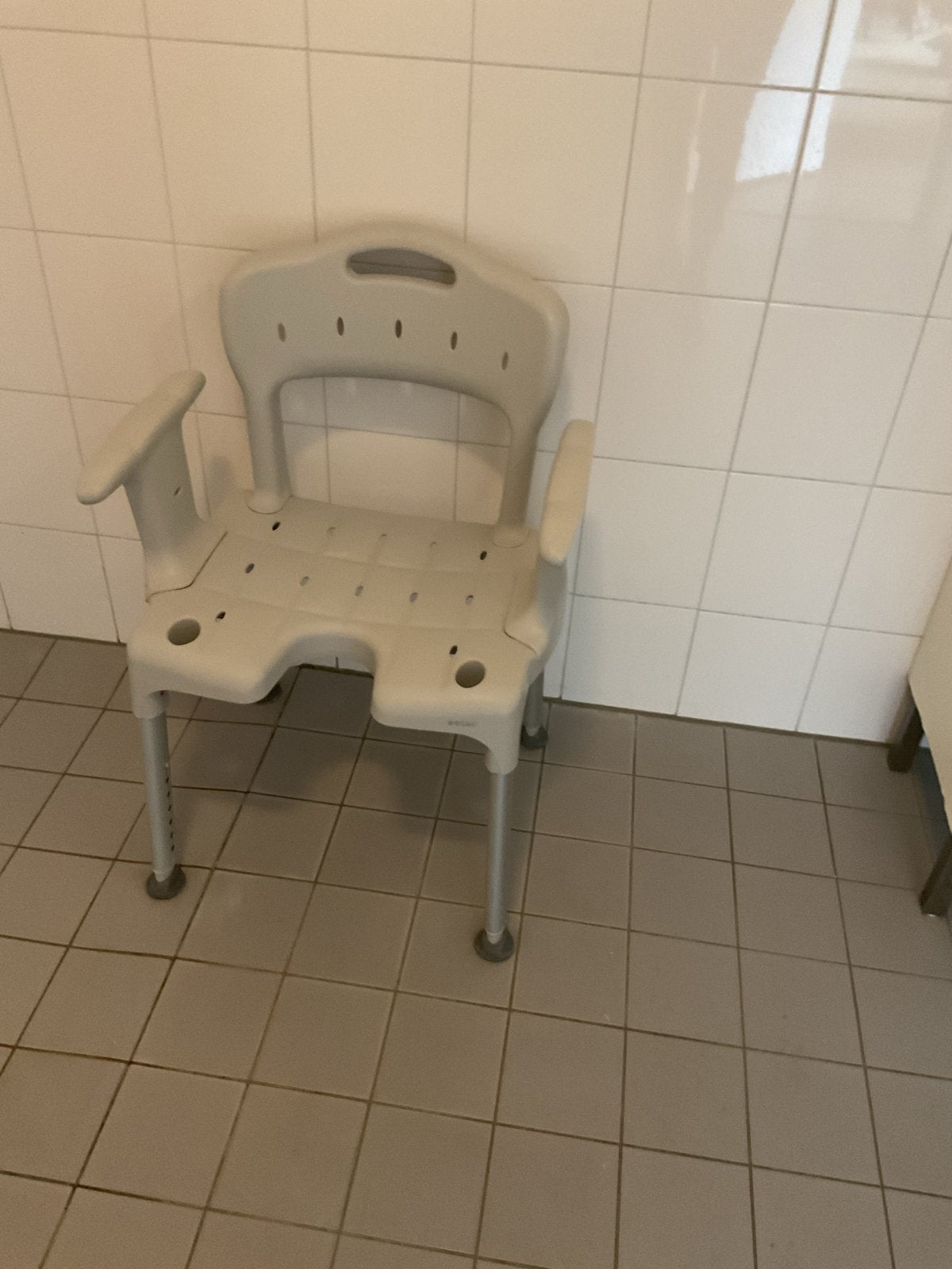 Douchestoel, Ophalen, Gebruikt