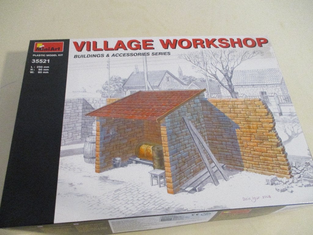 Miniart Village workshop, Hobby en Vrije tijd, Modelbouw | Figuren en Diorama's, Ophalen of Verzenden, Zo goed als nieuw, 1:35 tot 1:50