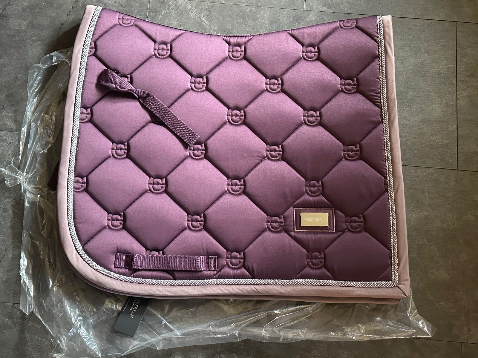 Equestrian stockholm orchid bloom nieuw, Dieren en Toebehoren, Paarden en Pony's | Dekens en Dekjes, Full (L), Dressuurdekje, Equestrian Stockholm