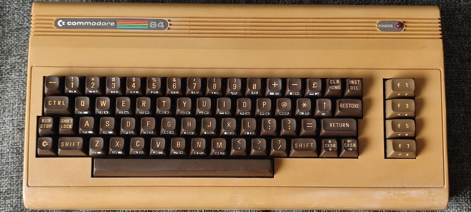 Commodore 64 (sockets) vroeg serie nummer, Ophalen of Verzenden, Commodore C 64