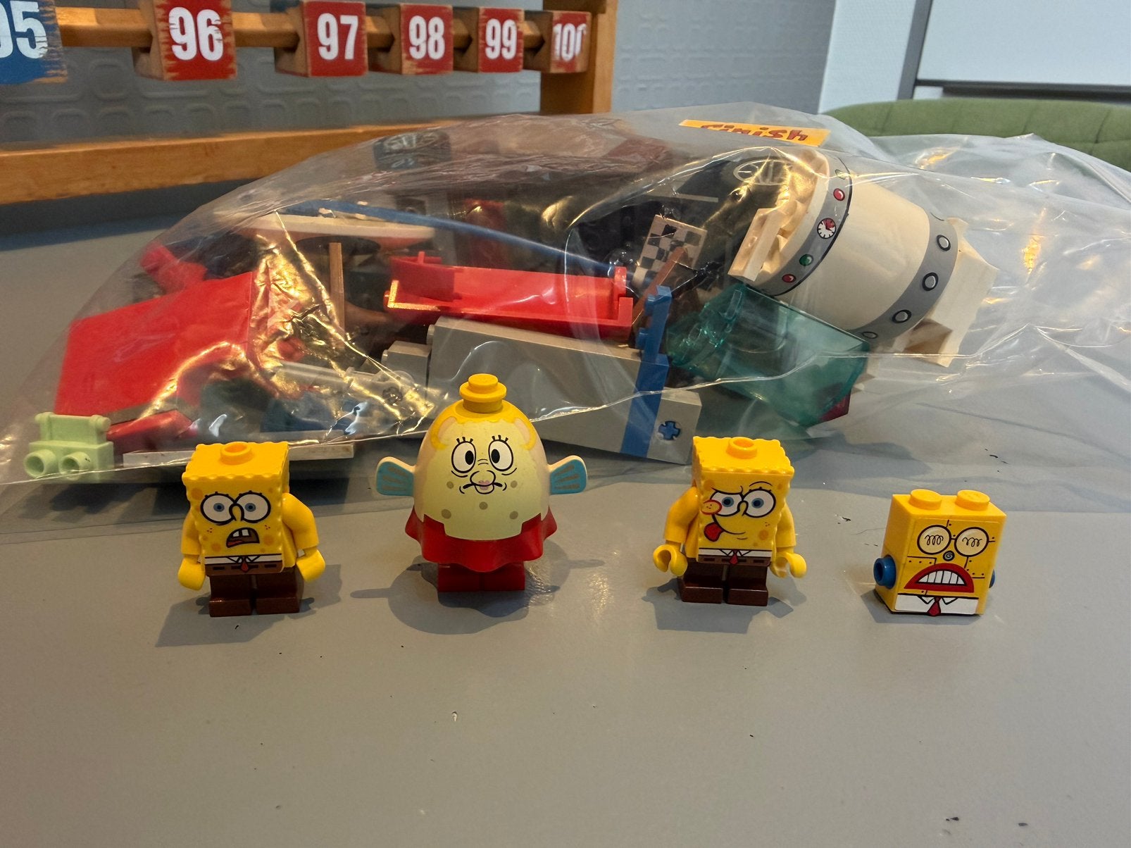 Lego spongebob minifigs, Ophalen of Verzenden, Zo goed als nieuw