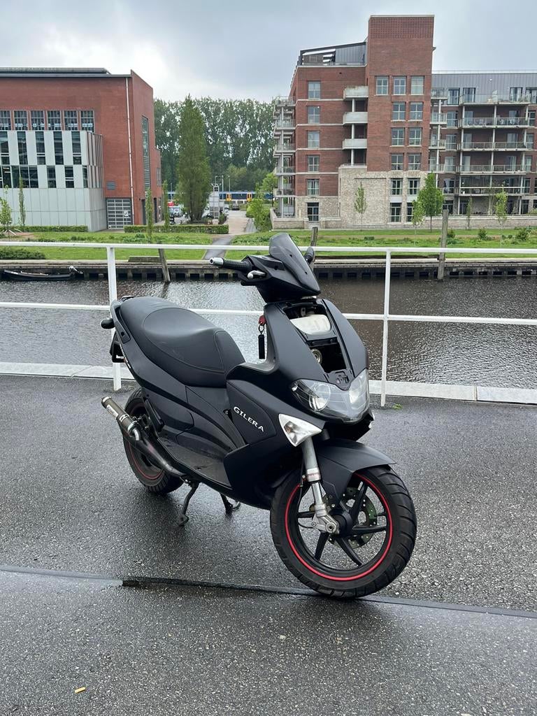 2x Gilera runner rst opknapper, Ophalen, Gebruikt