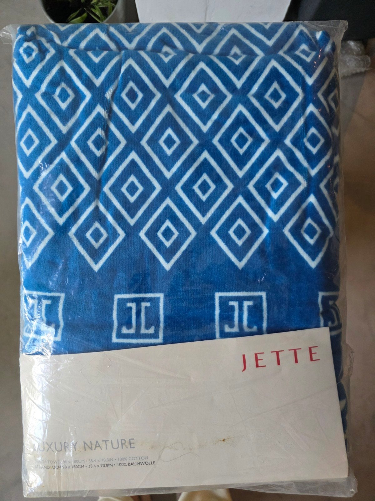 Nieuw luxe EKO-Tex 100 badlaken velourskatoen Jette Joop, Ophalen of Verzenden, Nieuw, Badlaken
