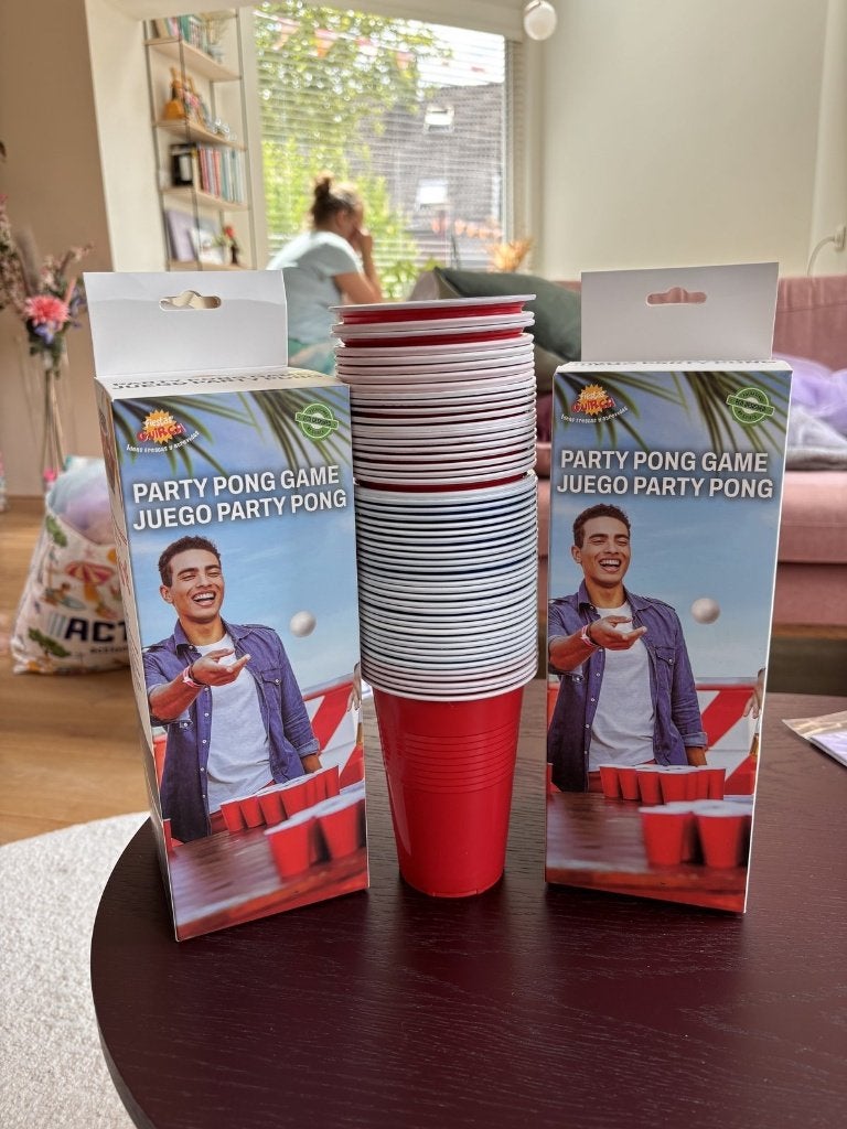 Red cups beerpong set + extra bekers en ballen, Ophalen, Zo goed als nieuw