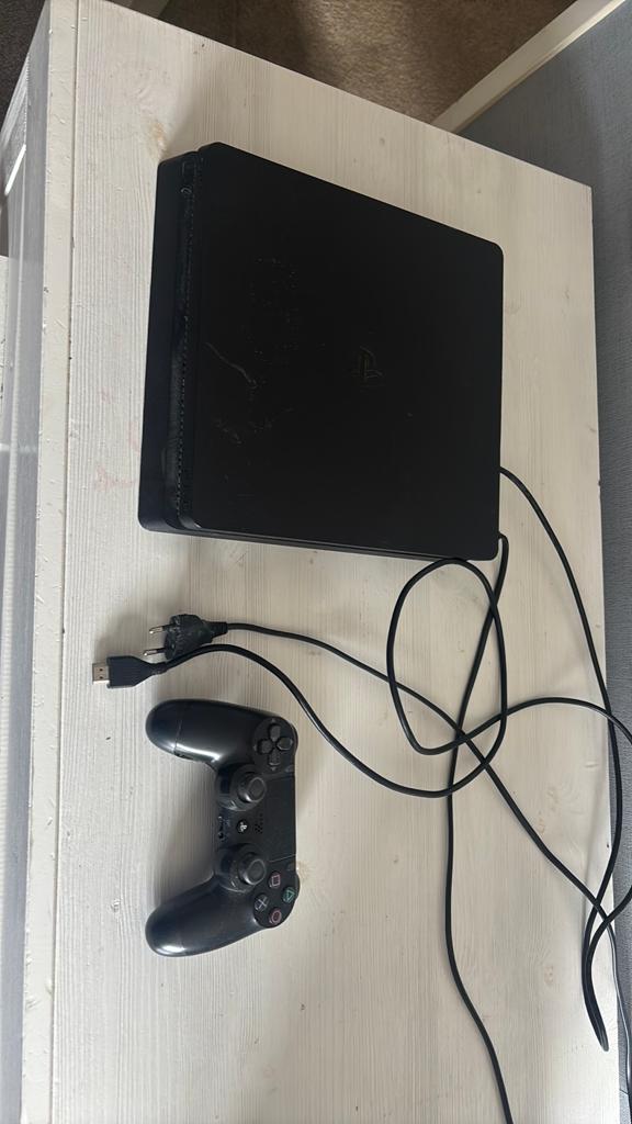 Playstation 4, Spelcomputers en Games, Spelcomputers | Sony PlayStation 4, Ophalen of Verzenden, Gebruikt, Met 1 controller, Original